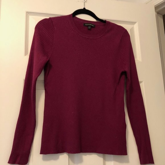 Banana Republic Sweaters - Banana Republic Women's Crew Neck Sweater - Burgundy